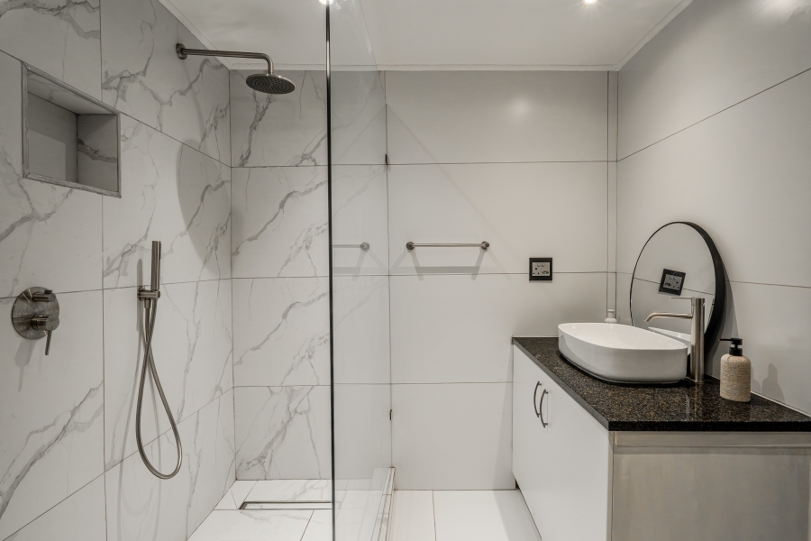 2 Bedroom Property for Sale in Gardens Western Cape